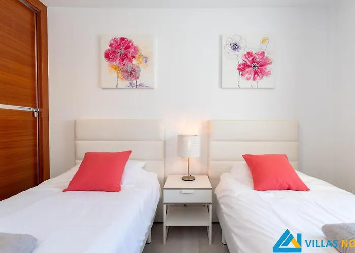 233 - Geny By Now Ltd * Playa Blanca (Lanzarote)